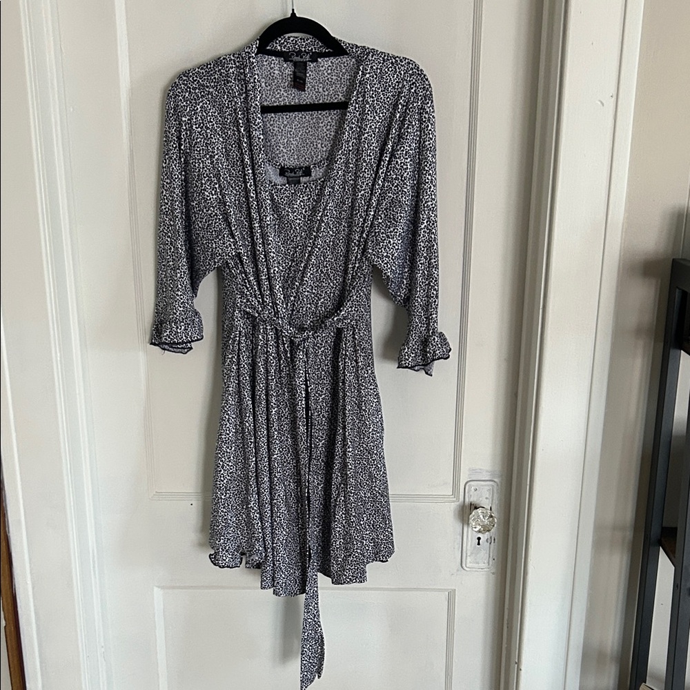 Rene Rofe Black and White Pajama Robe